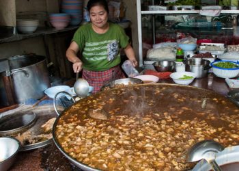 Du lịch Thái Lan – Khám phá những món đặc sản xứ Chùa Vàng