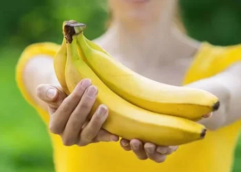 Học ngay công thức làm bánh chuối hấp chuẩn vị miền Tây: Cực đơn giản mà cực ngon!
