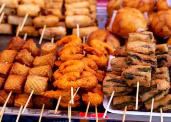 Mê mẩn với những khu món ăn vặt ngon rẻ ở Sài Gòn