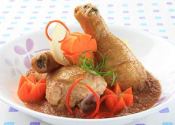 Ngon miệng với cách làm món gà hầm pate độc đáo