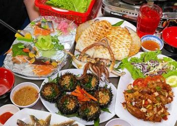 Ôm cua hết đường Trường  Sa, phát hiện quán bình dân chuyên món Nhum & cá trích siêu mê