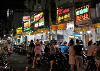 Phố sủi cảo lớn nhất Sài Gòn