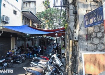 Quán phở mặn nhất Hà Nội, giá “chát” 80.000 đồng/bát vẫn nườm nượp khách