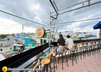 Thưởng thức “rượu đạo” tại quán rooftop với không gian cực chill