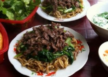 Top 10 địa chỉ quán ăn đêm ở Hà Nội được giới trẻ yêu thích nhất