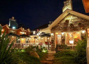 Top 10 quán cafe sân vườn, xanh mát đẹp nhất sài gòn.