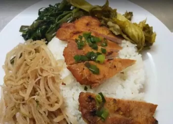 Top 10 quán cơm tấm ngon ở Hà Nội: dân công sở không nên bỏ qua