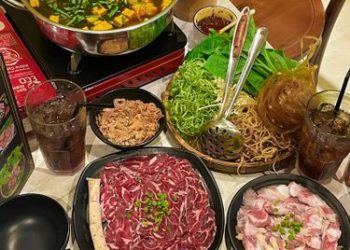 Xì xụp nồi lẩu riêu cua Hà Thành ngon trọn vị tại quận 10