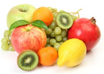 Bỏ túi mẹo làm sạch răng thơm miệng qua thói quen ăn uống