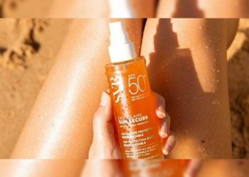 Review xịt chống nắng dạng dầu SVR Sun Secure Eau Solaire