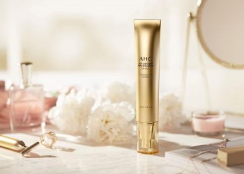 Review kem dưỡng chống lão hóa AHC Age Defense Real Eye Cream For Face: Chăm da mắt, dưỡng da mặt, ngăn ngừa lão hóa 2 trong 1