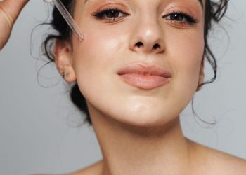 Review TOP 10 serum tẩy tế bào chết da mặt tốt nhất mà bạn không nên bỏ qua