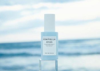 Review tinh chất Skin1004 Madagascar Centella Hyalu-Cica Blue Serum: Cấp ẩm tối đa cho da sáng khỏe
