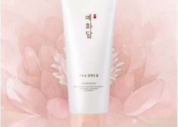 Review sữa rửa mặt The Face Shop Yehwadam Moisturizing Foaming Cleanser: Làm sạch da, giữ ẩm hiệu quả