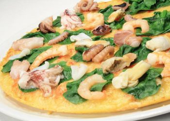 Cách làm pizza hải sản tại nhà cực dễ ai cũng có thể làm ngon