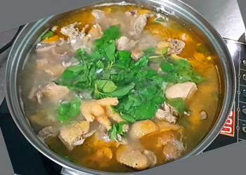 Gà nấu lá é dễ làm hao cơm ăn hoài không ngán