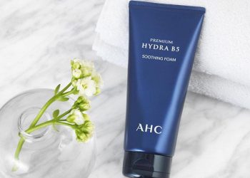 Review sữa rửa mặt cấp ẩm AHC Premium Ex Hydra B5 Soothing Foam: Cho da sạch thoáng, ẩm mịn