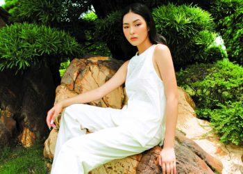An nhiên sắc trắng