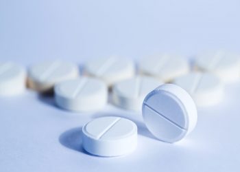 Giải đáp thắc mắc: Điều trị viêm tuyến mồ hôi mủ bằng cách nào?