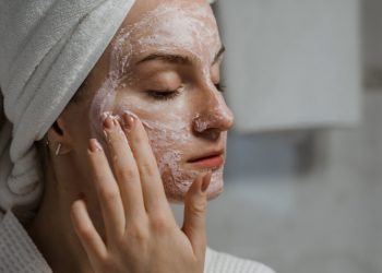 6 bí quyết sở hữu làn da hoàn mỹ của phụ nữ Pháp