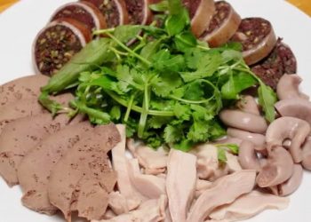 Cách làm món lòng lợn luộc ngon mà không bị đắng