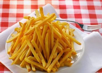 Mẹo hay rán, cách chiên khoai tây ngon giòn lâu giống như KFC