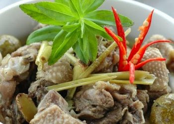 Cách làm vịt om sấu miền Bắc đơn giản mà lại ngon