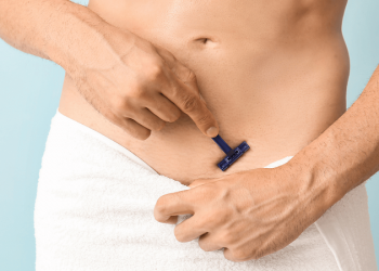 Hướng dẫn 2 cách wax lông vùng kín nam giới tại nhà