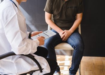 Ngứa vùng kín ở nam giới: Nguyên nhân và biện pháp điều trị