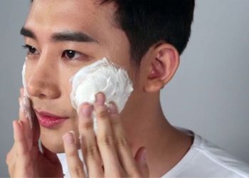 Cách rửa mặt đúng cách cho nam giới với 5 bước cơ bản