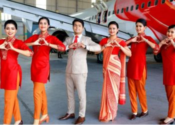 Ấn Độ quy định khắt khe về trang phục của phi hành đoàn
