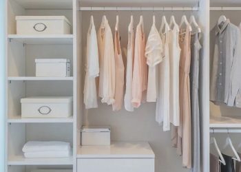Bạn đã biết cách bảo quản quần áo đắt tiền?