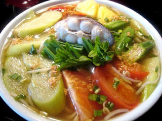Cách nấu canh cá nấu mẻ dọc mùng chua ngon không bị ngứa