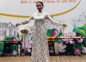 Trình diễn áo dài nhăn nhúm sao gọi là tôn vinh áo dài?