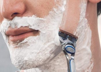 Cạo râu đúng cách phòng ngừa tổn thương da