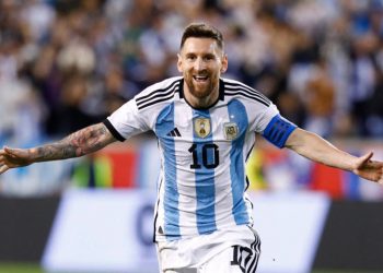 Áo đấu của Messi “cháy” hàng sau trận chung kết World Cup lịch sử