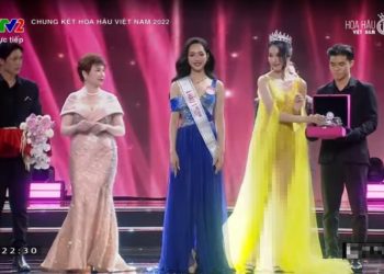 Những trang phục “phản chủ” của người đẹp Việt dưới ánh đèn