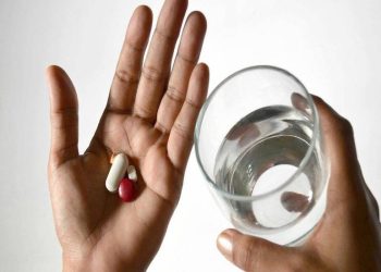 Thuốc uống trị mụn có những loại nào và lưu ý khi sử dụng