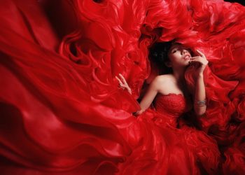 8 màu sắc trang phục nên mặc vào đêm giao thừa để hiện thực hóa ước mơ vào năm 2023