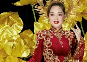 Cận cảnh áo dài lấy cảm hứng từ Thái hậu Dương Vân Nga