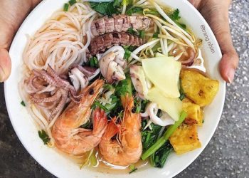 Có rất nhiều món bún hải sản khác nhau nhưng 2 món dưới đây dễ làm và ngon nhất cho bữa sáng