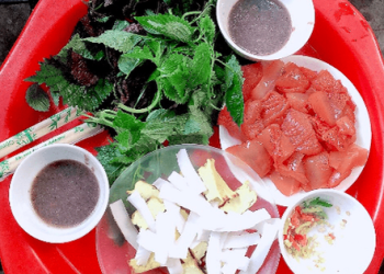 Sứa đỏ cuốn – món ăn đường phố rất ngon và độc đáo ở Hà Nội